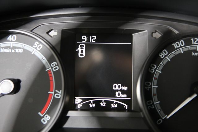 Skoda Fabia III 1.0 Active *DAB*ELFH*KLIMA*TEL*ZV*