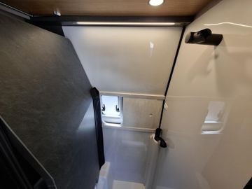 HYMER  ERIBA  HYMERCAR Redwood 601 Trail LED Lithium AHK 