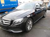 Mercedes-Benz E 220d TE  Avantgarde Leder LED Head up Standh. - Mercedes-Benz E 220 in Bielefeld