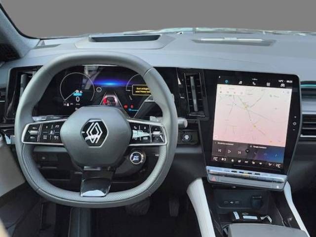 Fahrzeugabbildung Renault Espace 6 Iconic E-Tech Full Hybrid 200 7- Sitzer