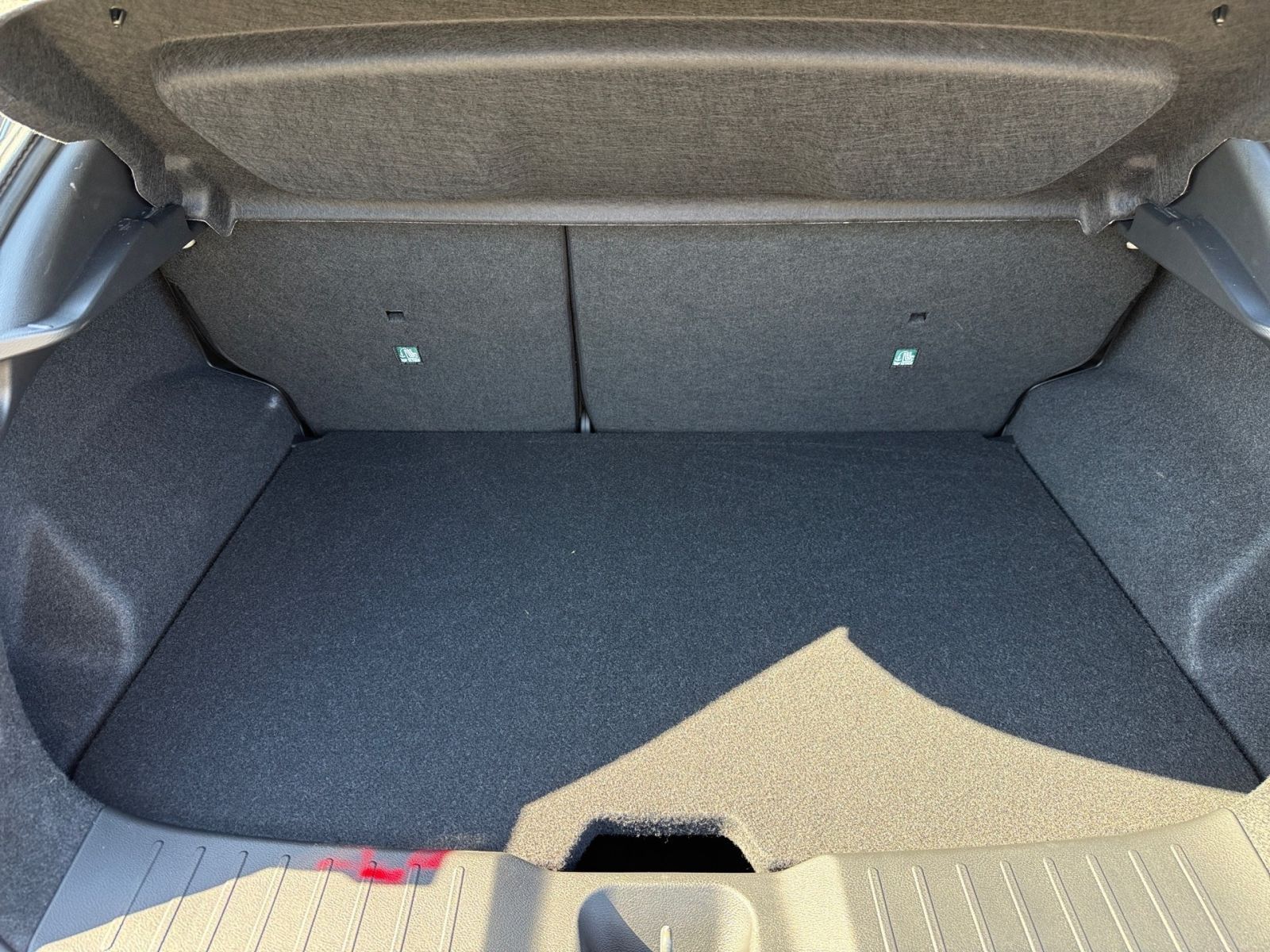 Fahrzeugabbildung Nissan Juke 1.0 DIG-T N-Connecta 6MT *NAVI*KAMERA*WINTE