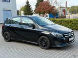 Mercedes-Benz B 180 Garantie *Leder *Navi *Fernlichtassistent