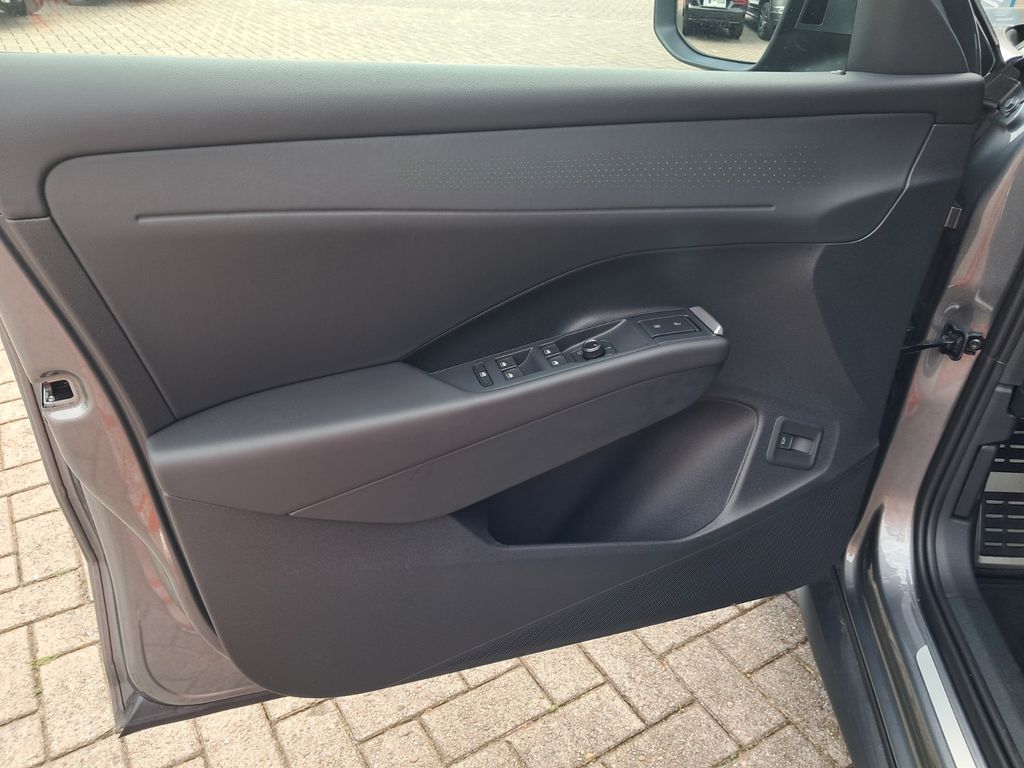 VW T-Roc 1.5 eTSI DSG R-Line AHK Kamera ACC LED - Bild 7