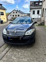 Renault Megane Authentique 1.6 16V 100 Authentique - Renault Megane Gebrauchtwagen in Saarbrücken