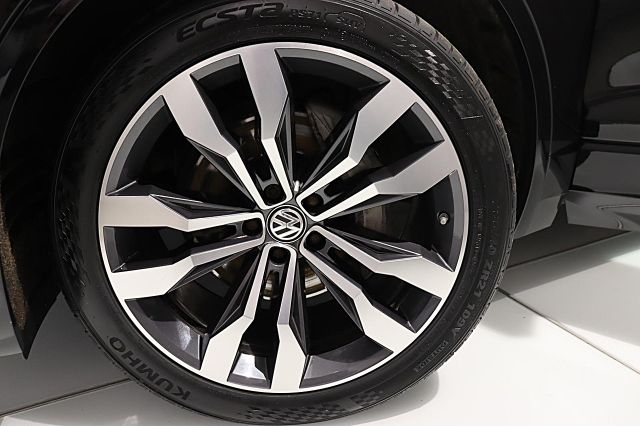 Touareg R-Line 3.0 TDI 4Motion LEDER NAVI STANDH