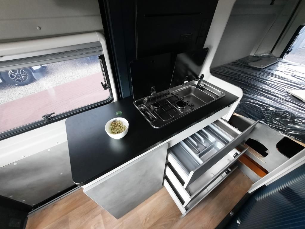 Fahrzeug Übersicht 14 Fahrzeugabbildung Crosscamp Camper Vans CV 600 Opel Verfüg./Sparen Sie 14.74