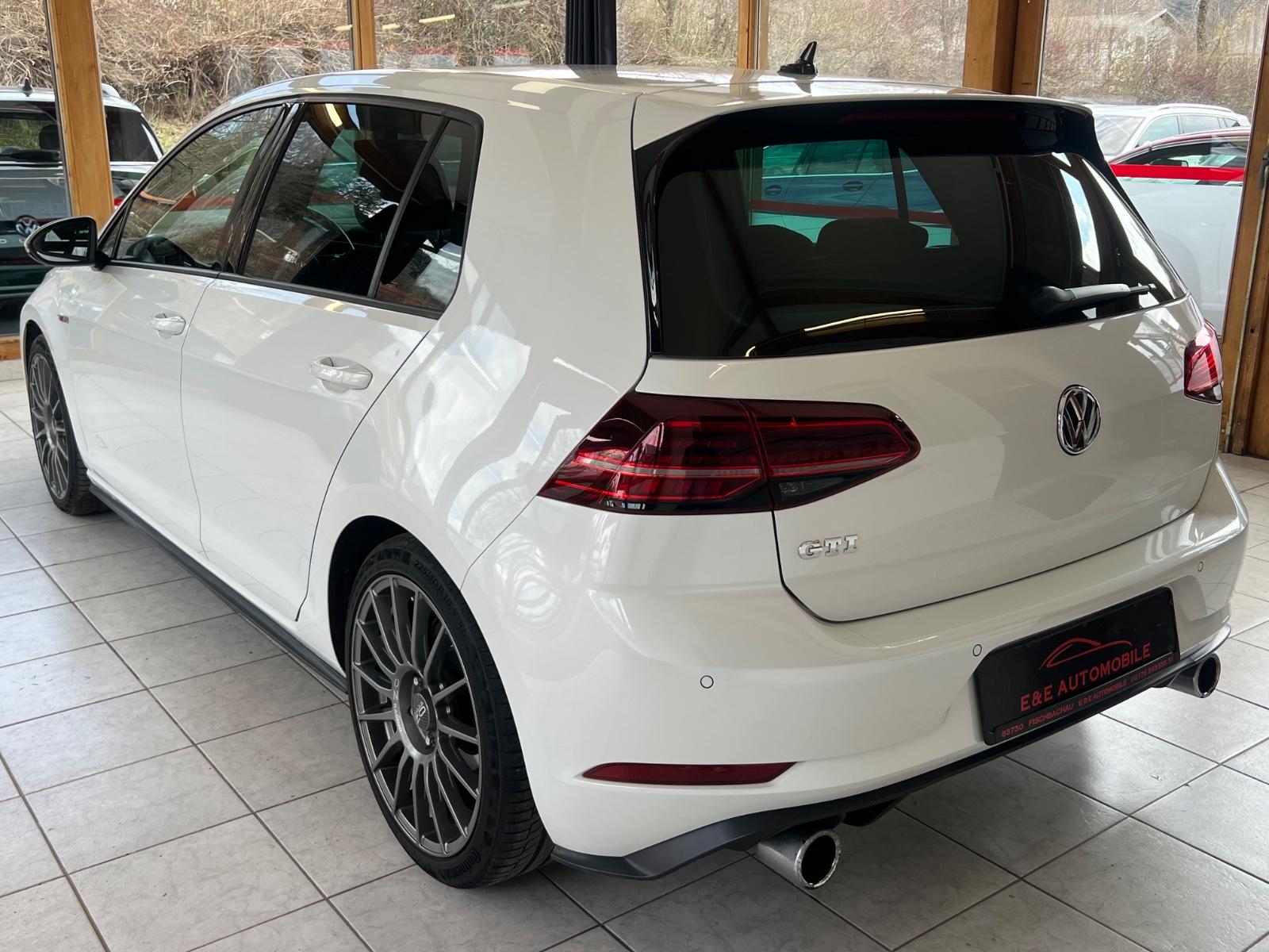 Volkswagen Golf VII Lim. GTI DSG|LED|ACC|AHK|F1-WIPPEN|PDC