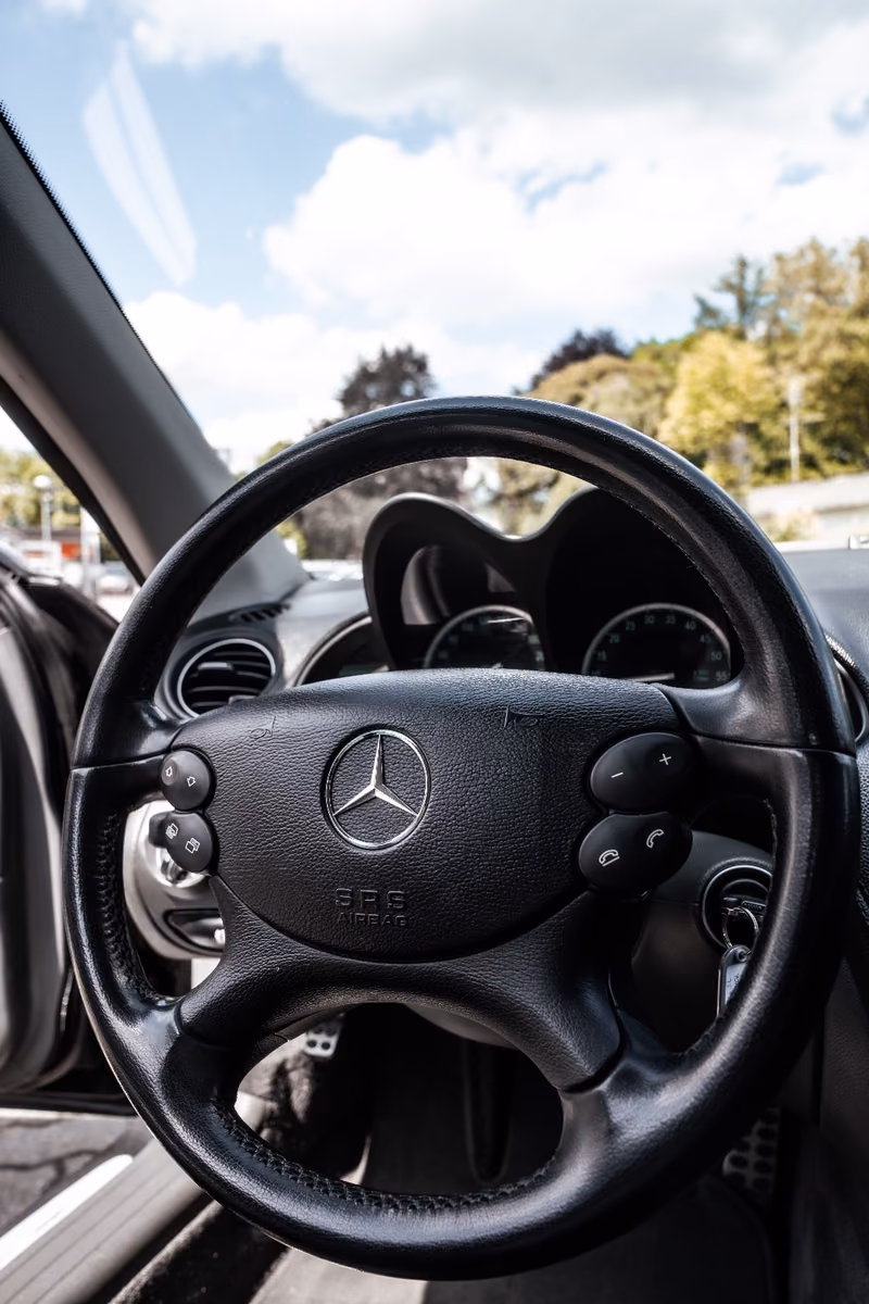 Mercedes-Benz SL 350 3.7 V6 245 ch BVA / Cuir / Bi-Xénon / Sièges chauffants / Jantes 20" AMG