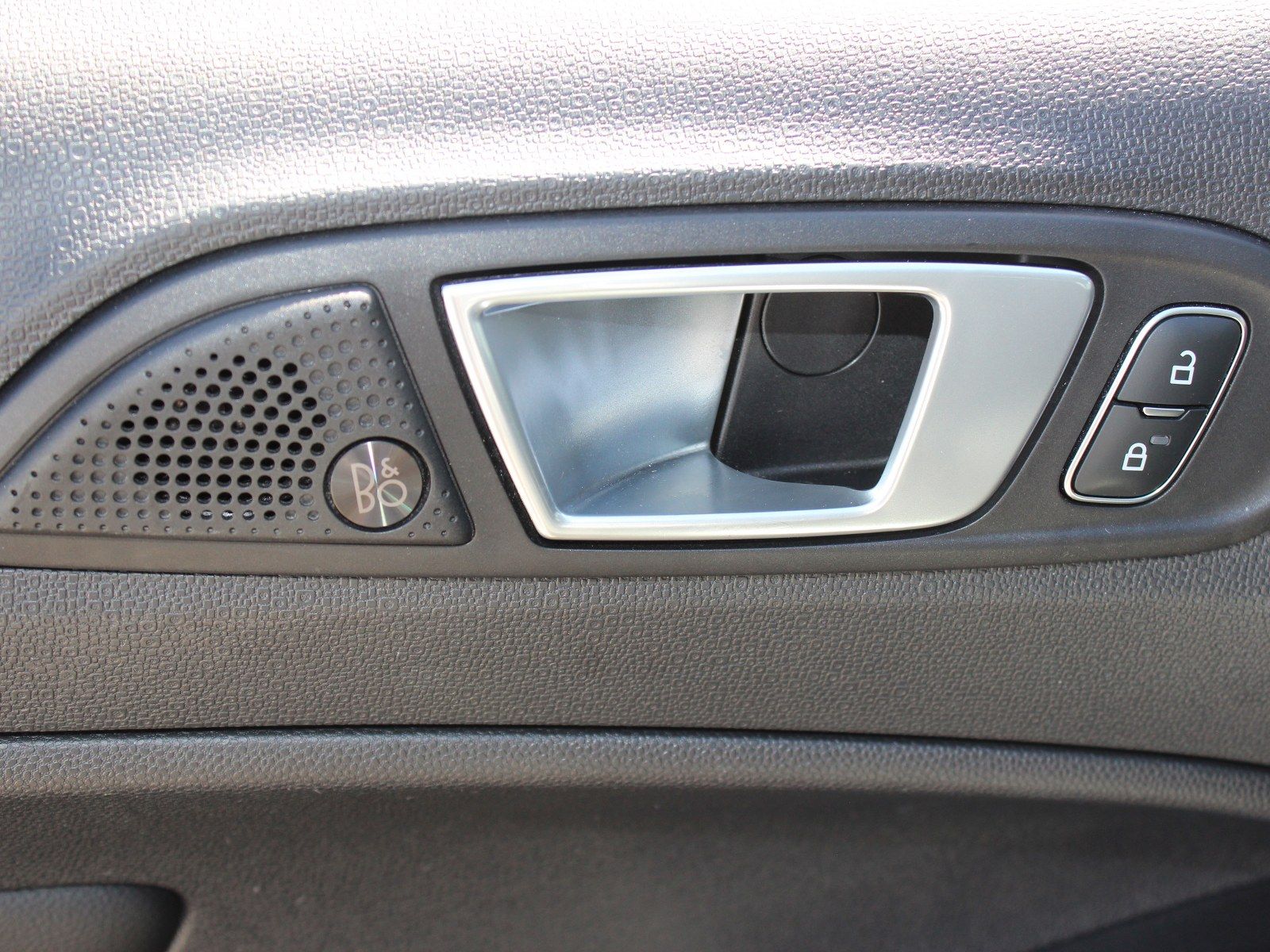Fahrzeugabbildung Ford EcoSport Titanium 1,0 EcoBoost Start/Stopp
