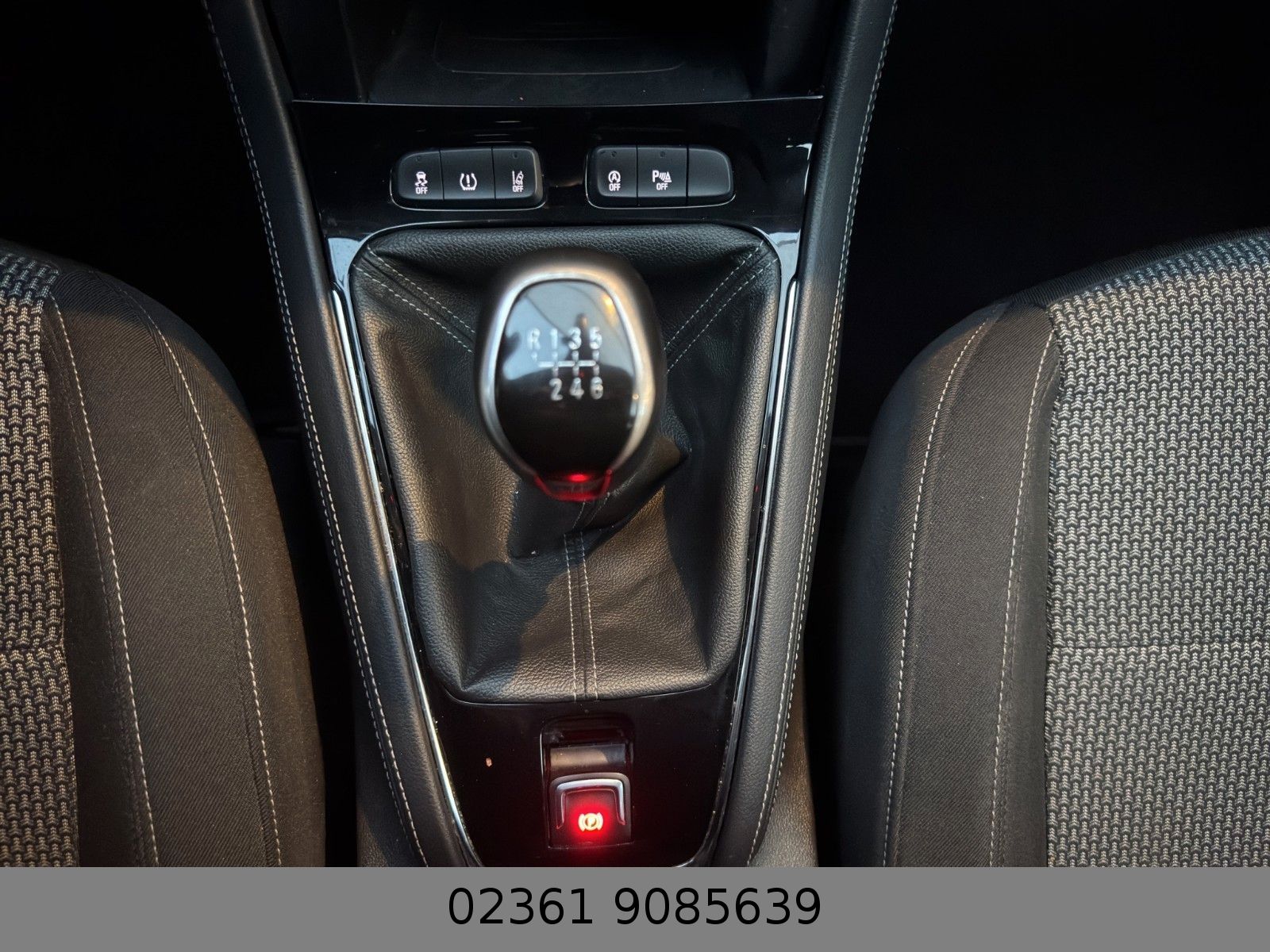 Fahrzeugabbildung Opel Grandland (X) 1.2 Selection /Start Stop/