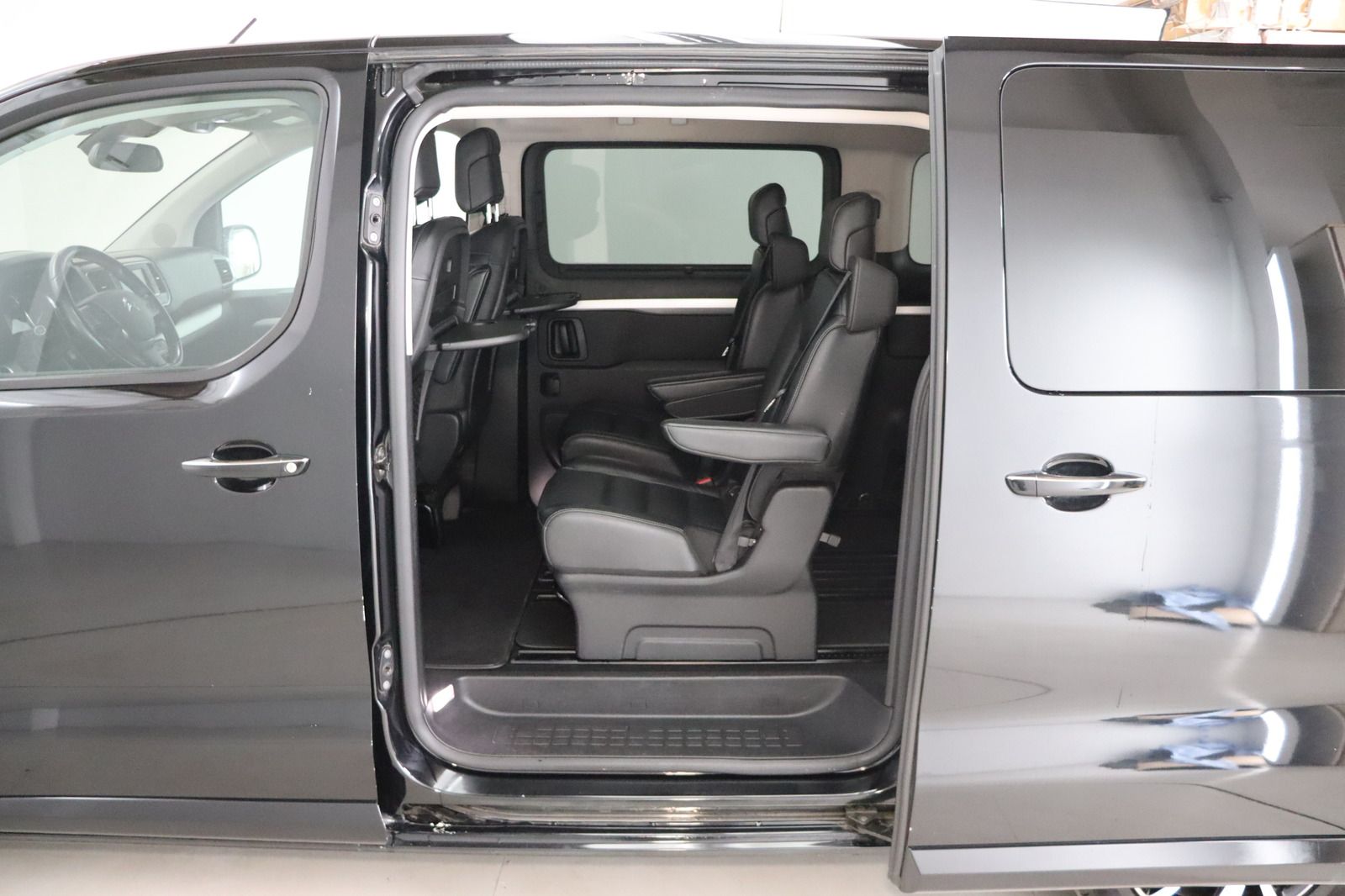 Fahrzeugabbildung Citroën Spacetourer Bus Lounge XL * LED * Navi