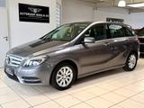Mercedes-Benz B 180 Automatik/Nur 49.000km/Navi/Xenon - Mercedes-Benz B 180 in Köln