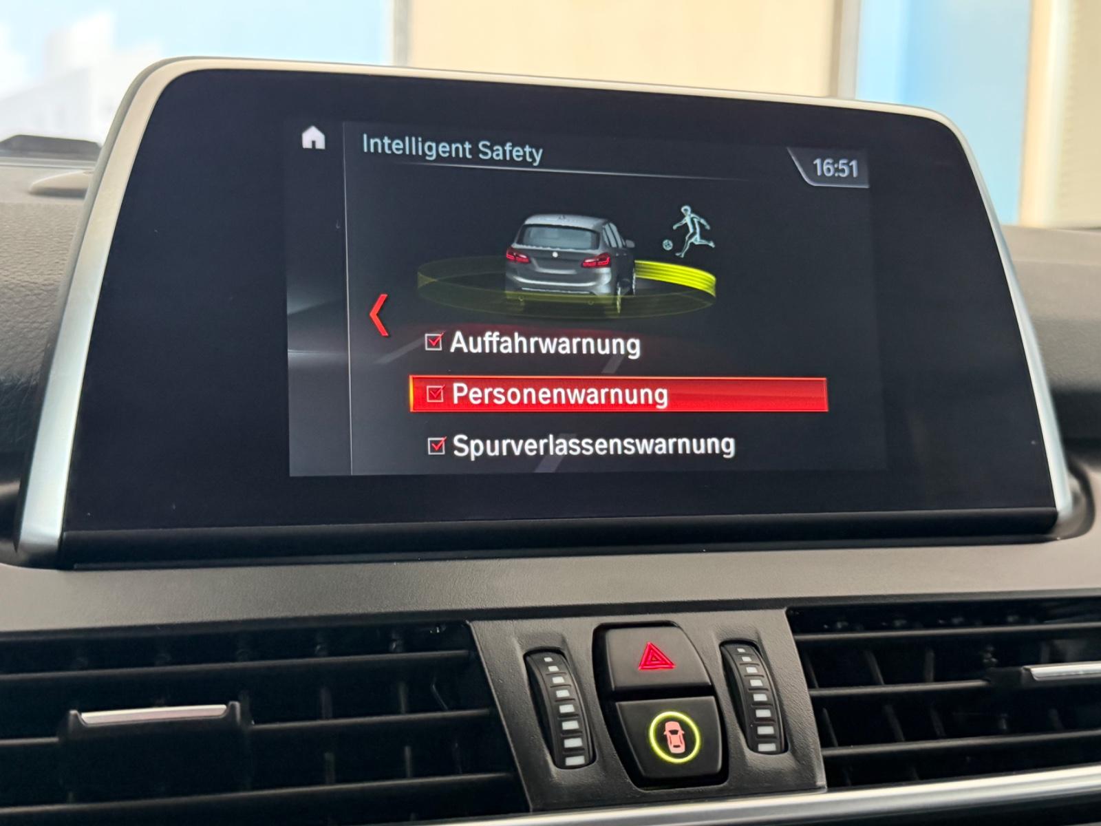 BMW 225 XE*LUXURY*PANO*LEDER*KAM*HARMAN*MEMORY*KEY*