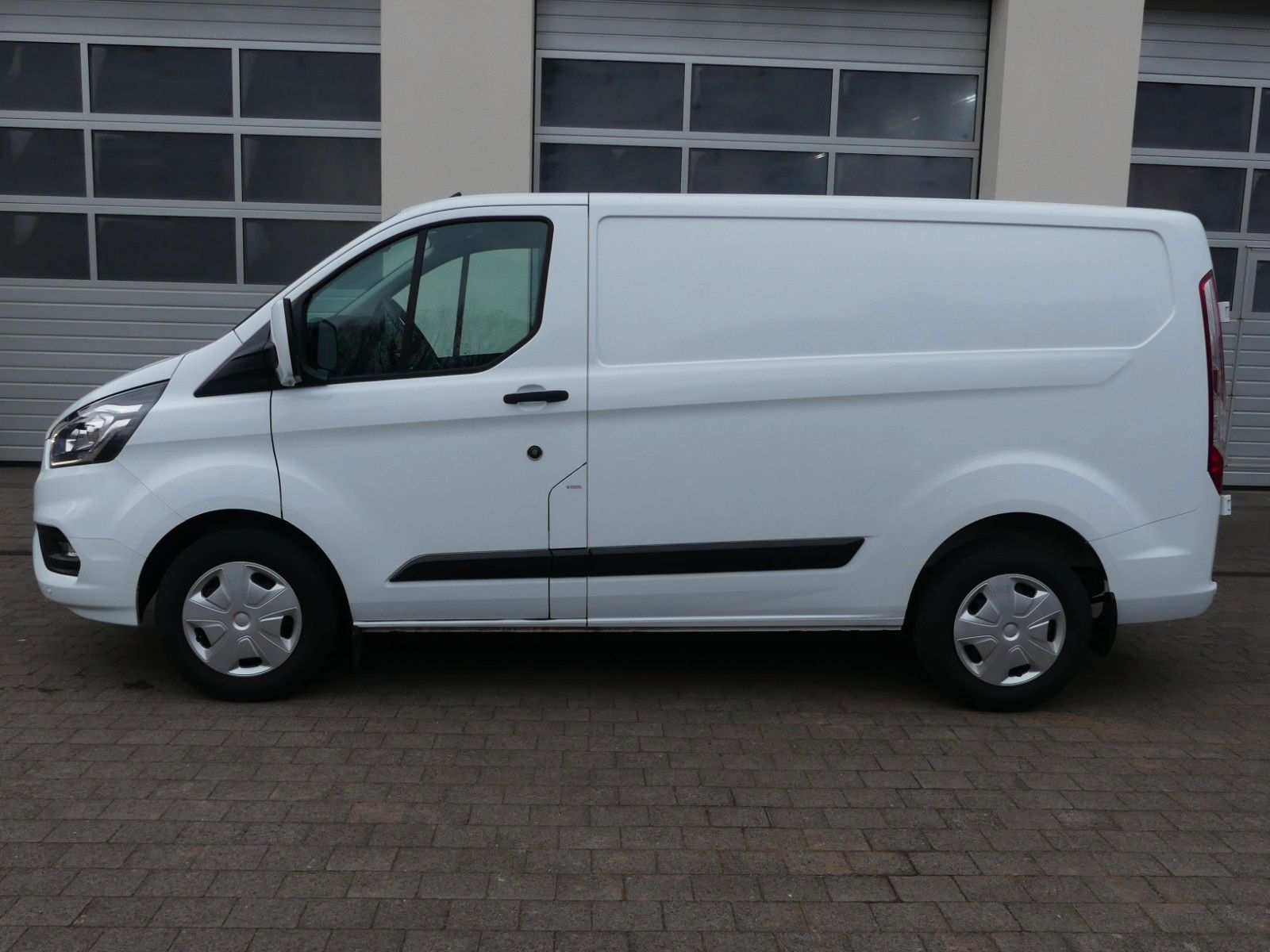 Fahrzeugabbildung Ford Transit Custom Kasten 300 L1 Trend*BLIS*Kamera