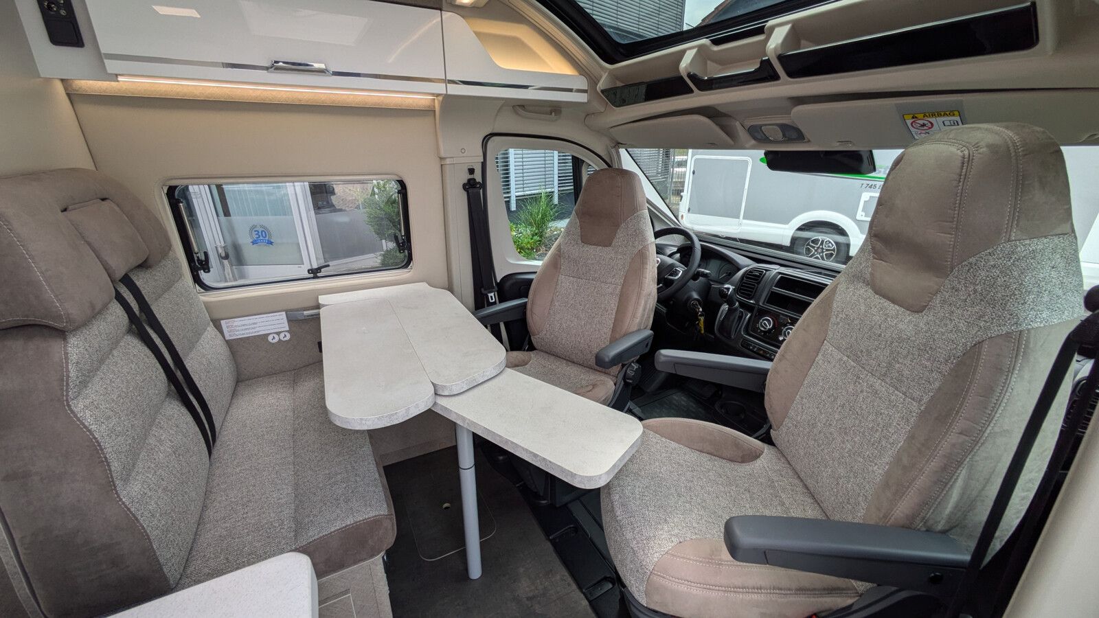 Fahrzeugabbildung Karmann Davis Lifestyle DA 600 LS Dachfenster+Automatik