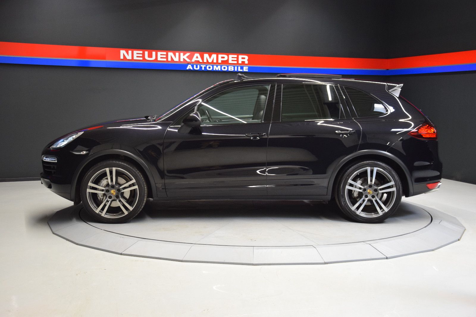 Fahrzeugabbildung Porsche Cayenne S V8 Diesel Leder Pano Bose Kamera 21"