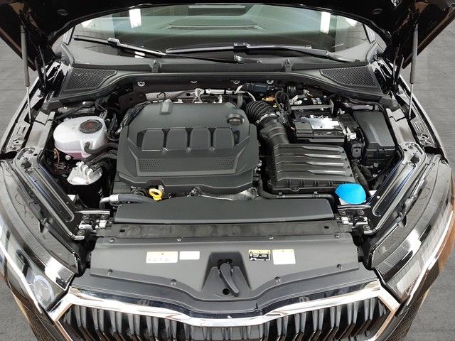 Fahrzeugabbildung Skoda Octavia Combi Selection 2.0TDI DSG PANO Lodge