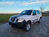 Nissan Pathfinder 4WD - Nissan Pathfinder aus 2014