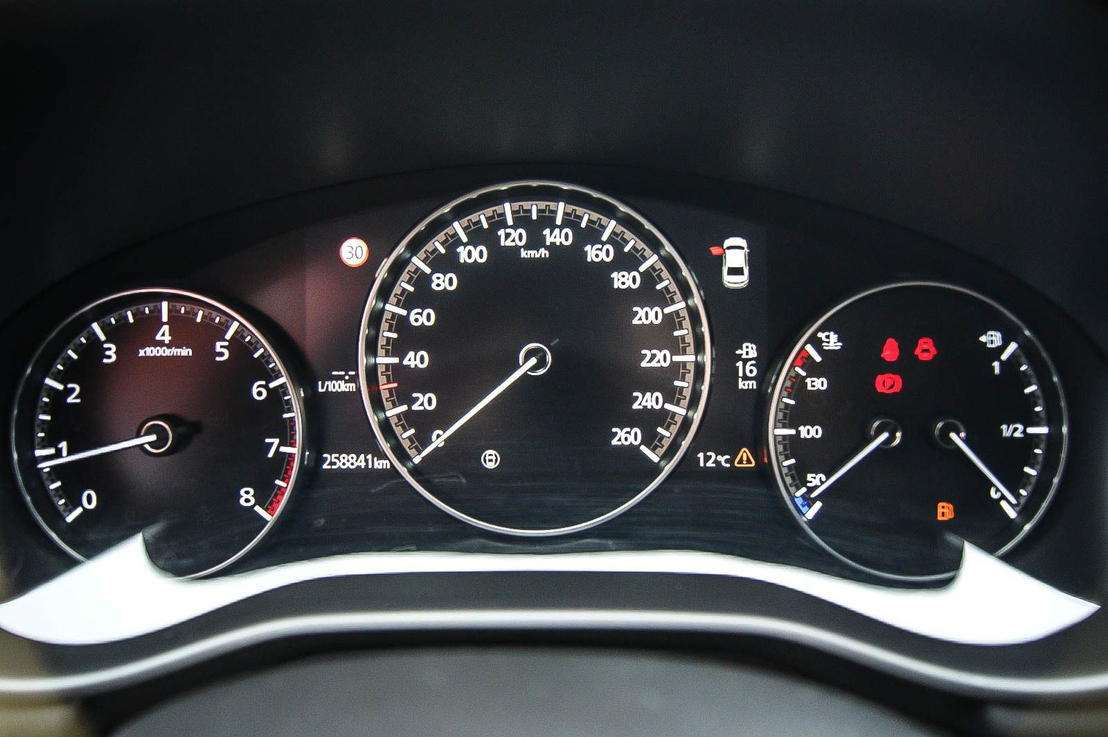 Fahrzeugabbildung Mazda 3 Limousine 2.0 HEADUP LEDER BOSE MATRIX 1.HAND