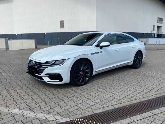 Volkswagen Arteon R-Line 4Motion / 280 PS