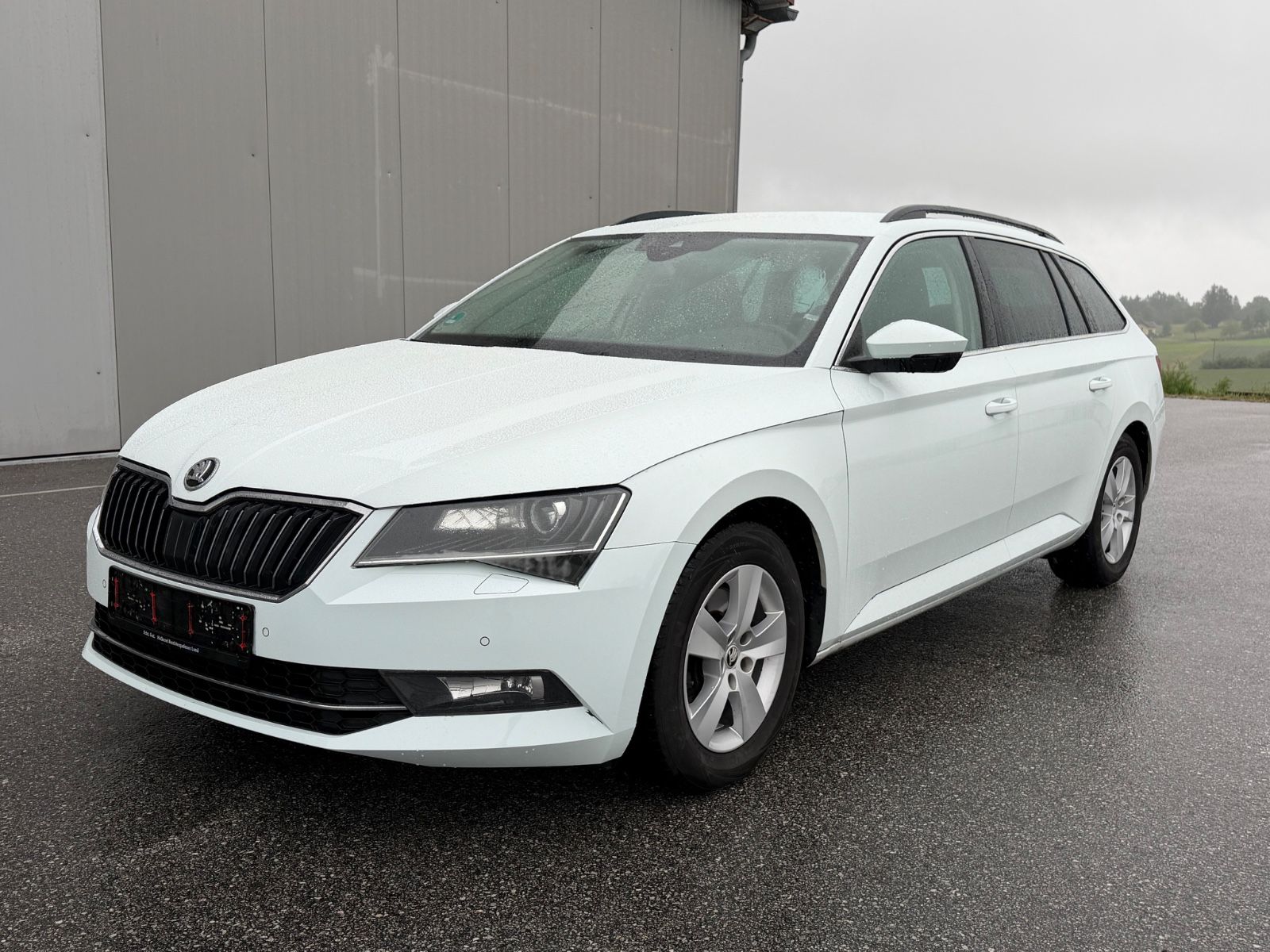 Skoda Superb - 1