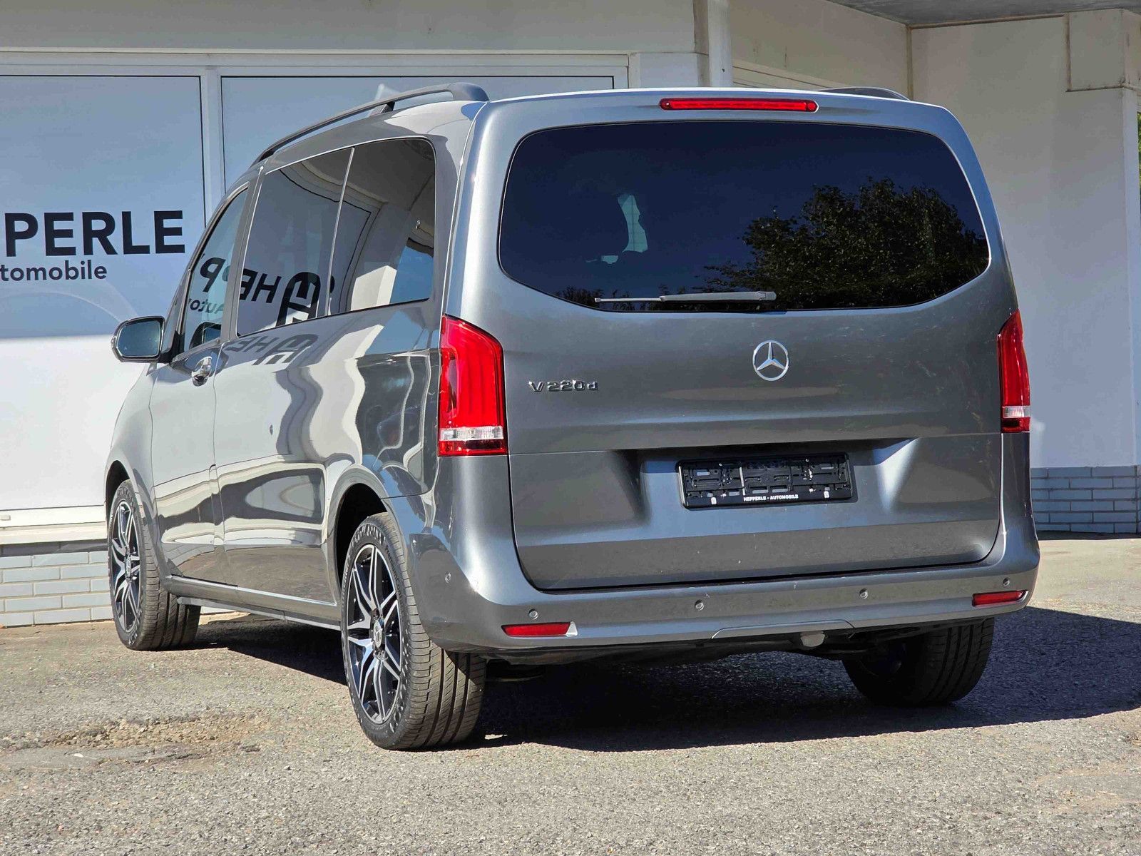Mercedes-Benz V 220d kompakt Night >LED NAVI AHK KAM 19 AMG foto 5