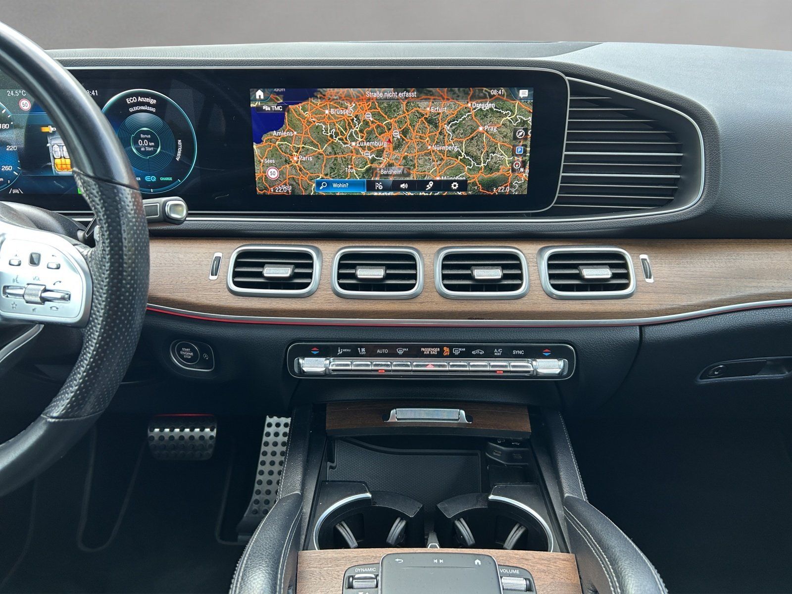 Fahrzeugabbildung Mercedes-Benz GLE 450 AMG Pano DISTRO Memo AIRMATIC Night 360°