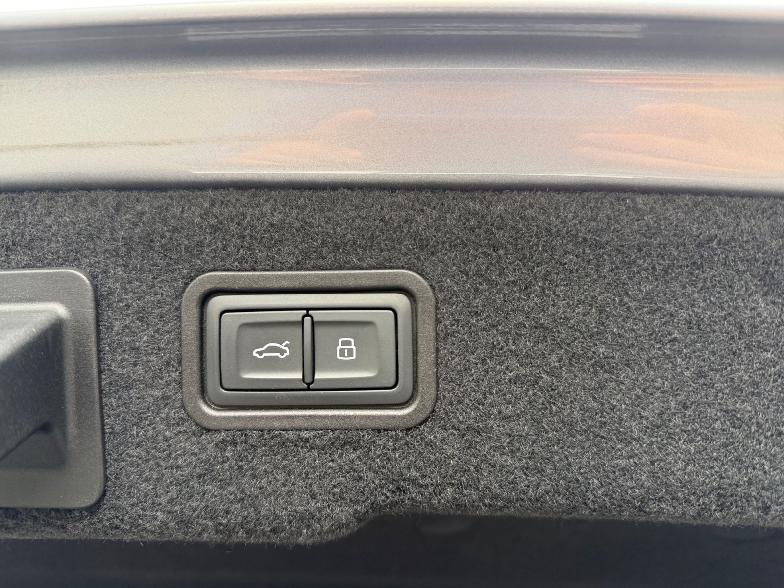 Audi S8 - Bild 17