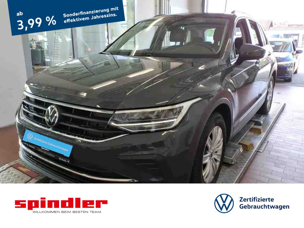 Volkswagen Tiguan Life 1.5 TSI LED ACC AHK Navi Standhz
