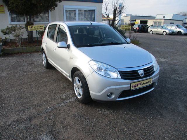 Dacia Sandero Laureate