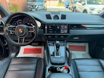 Porsche Cayenne - 12