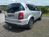 Ssangyong Rexton W RX200 e-XDi 4WD  - silberne Ssangyong REXTON