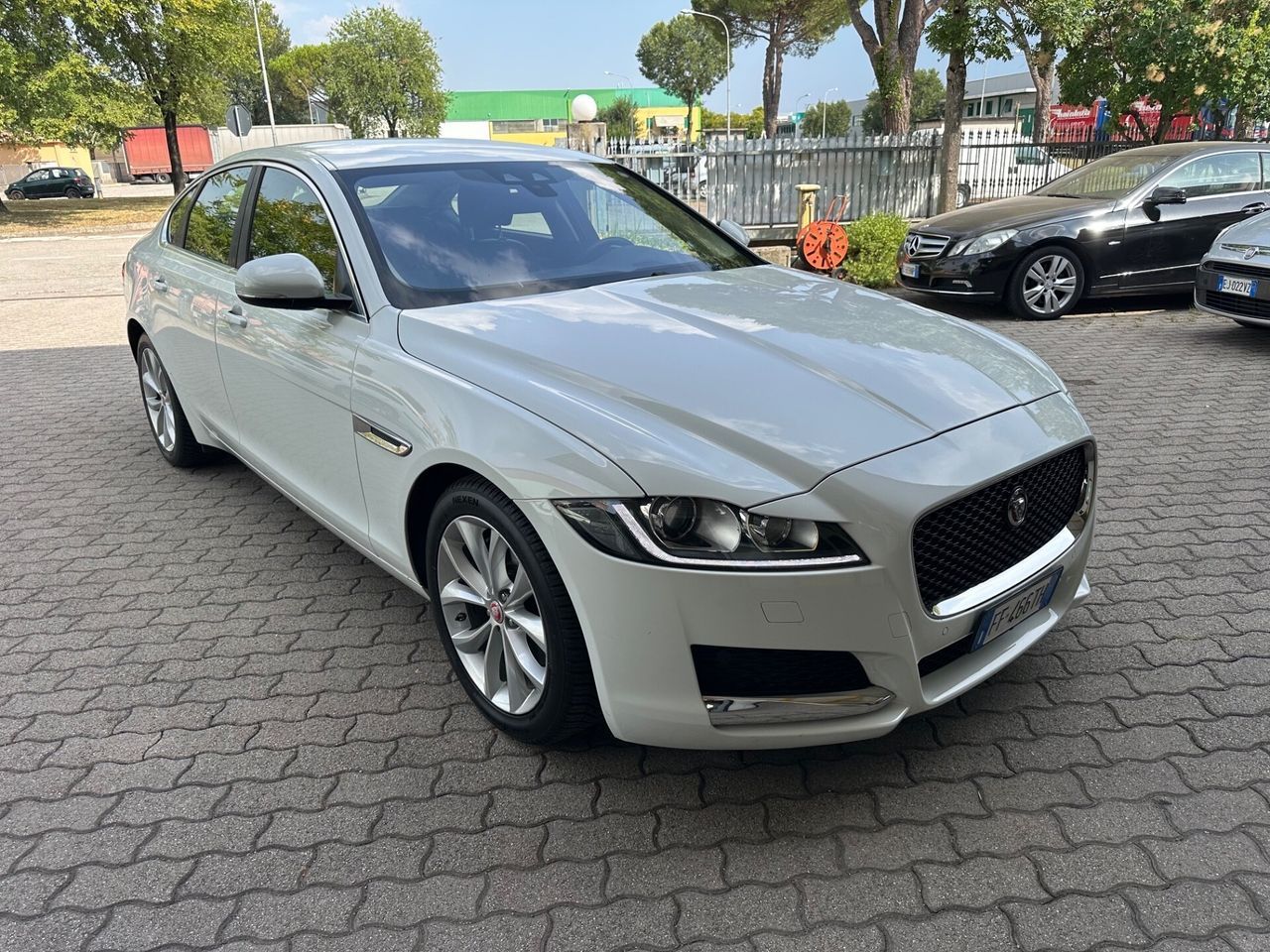 Jaguar Jaguar XF 2.0 D 180 CV aut. Prestige