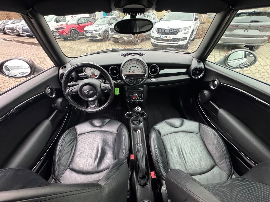 Fahrzeugabbildung MINI Mini One Cabrio+Leder+Sitzheiz+Klimaaut+