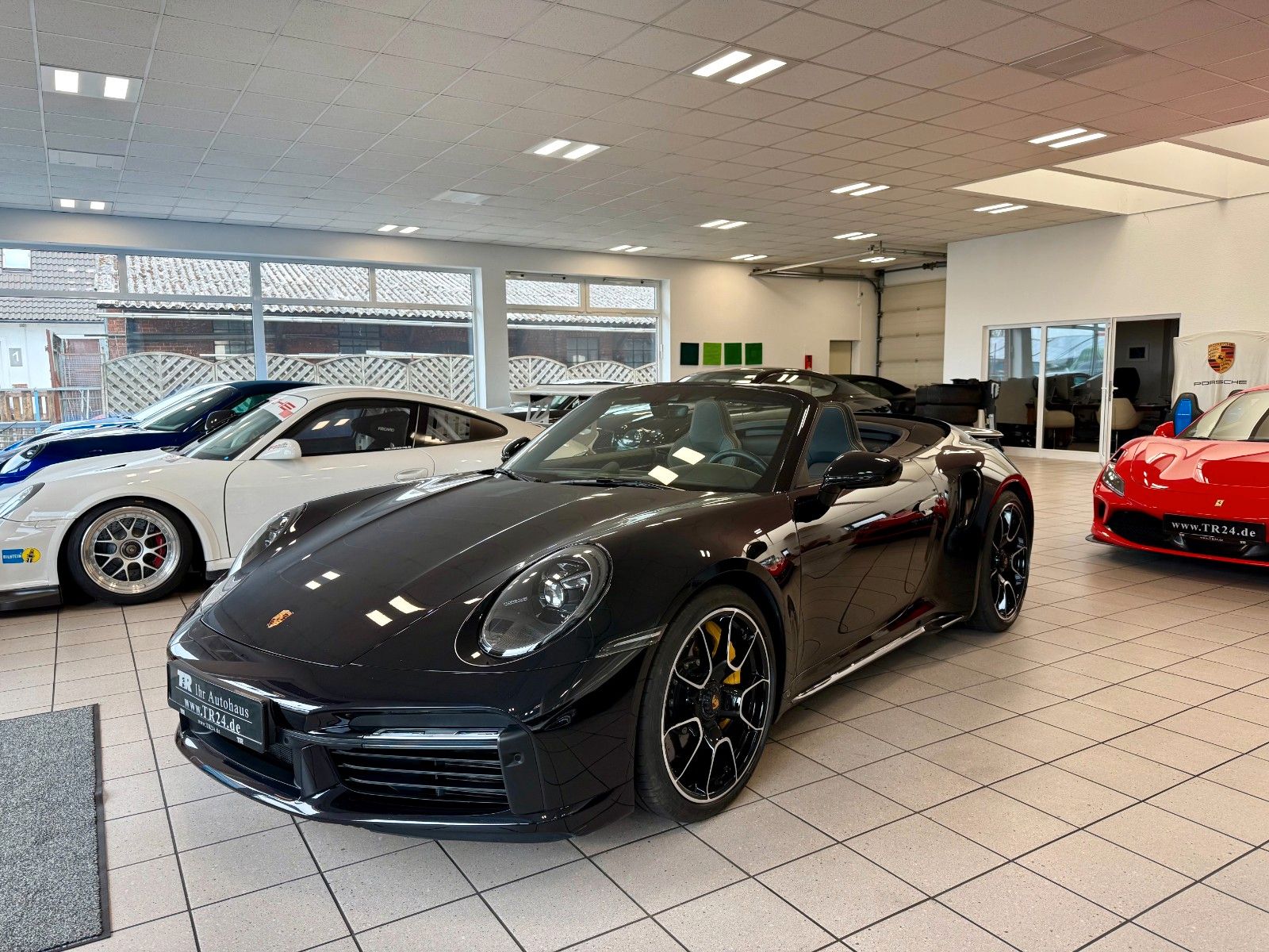 Fahrzeugabbildung Porsche 911 992 Turbo S Cabrio LIFT/Burmester/Keyless