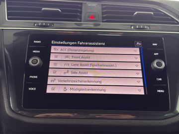 Volkswagen Tiguan R-Line 2.0 TDI DSG*DIGITAL*LED*NAVI*ACC