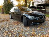 BMW 328i xDrive Sport Line - schwarze BMW 328