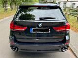 BMW X5 xDrive30d - - BMW X5 in Kiel
