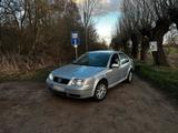 Volkswagen Bora 1.6 Comfortline - Volkswagen Bora Comfortline mit Benzin-Antrieb