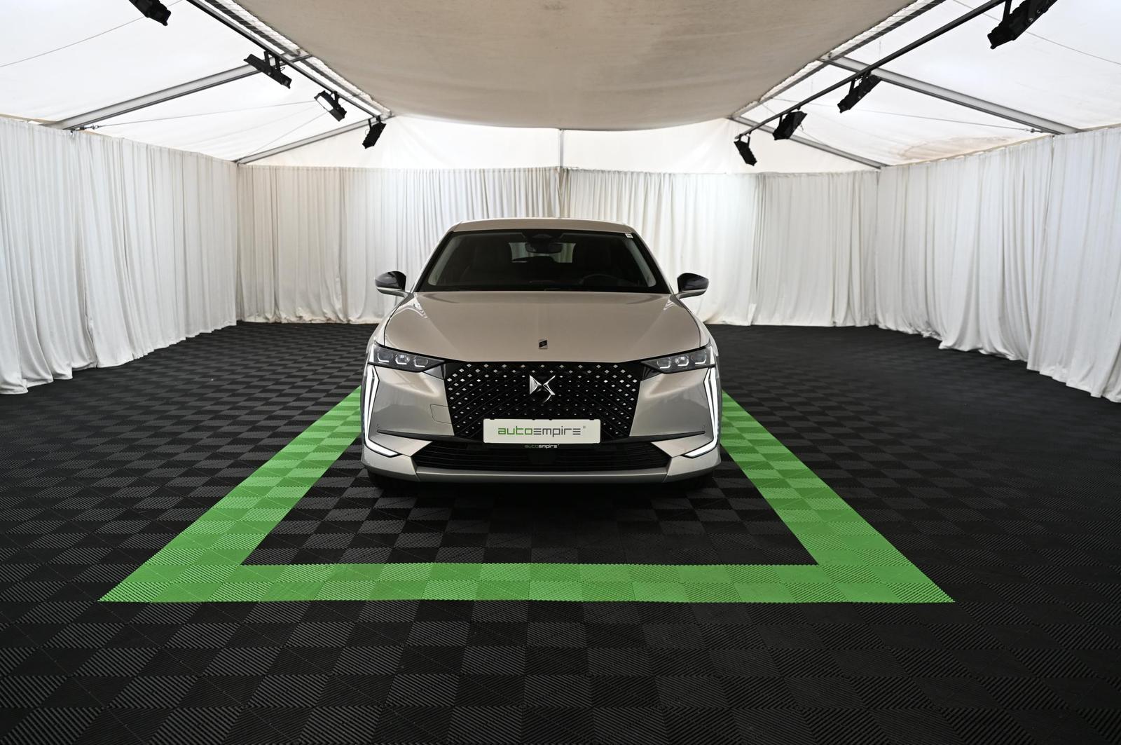 DS Automobiles DS4 1.6 E-Tense 225 Etolie Alcantara UVP 53.000 