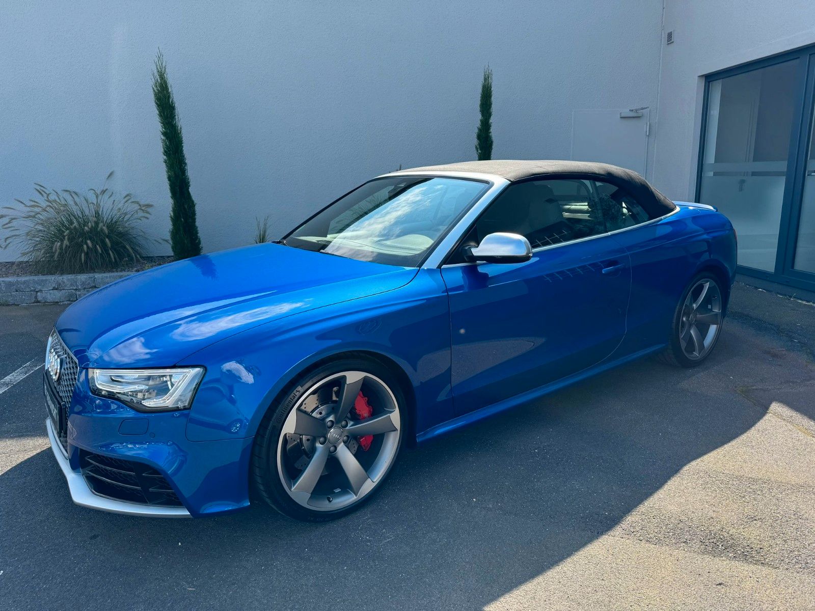 Fahrzeugabbildung Audi RS5 RS 5 Cabriolet 4.2 FSI quattro