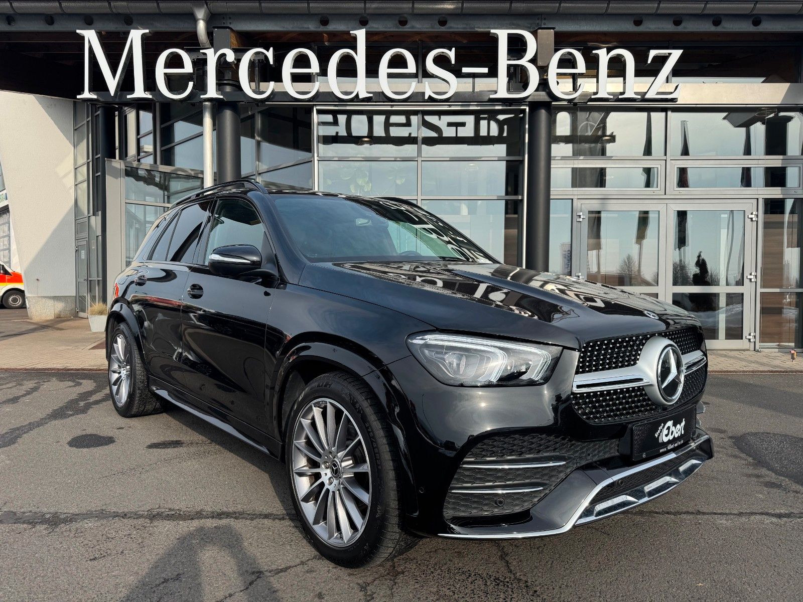 Fahrzeugabbildung Mercedes-Benz GLE 400d 4M+AMG+Pano+AIrM+Burm+360