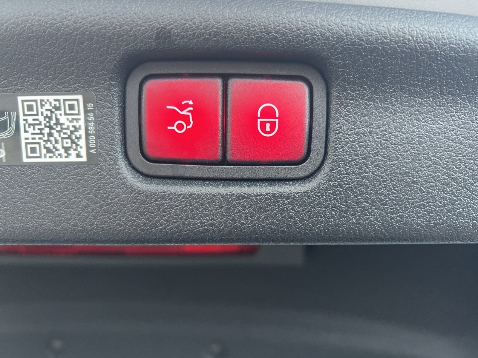 Fahrzeugabbildung Mercedes-Benz C300 de 4M AMG Premium DISTRO Carbon HUD Led.rot