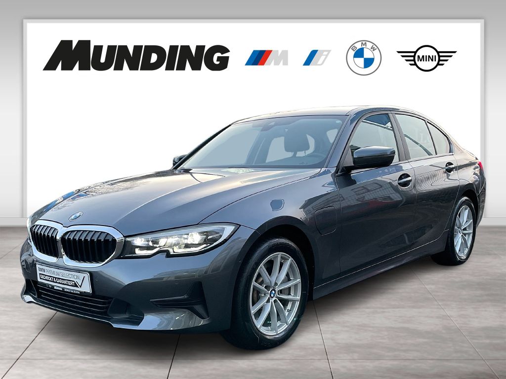 BMW 330