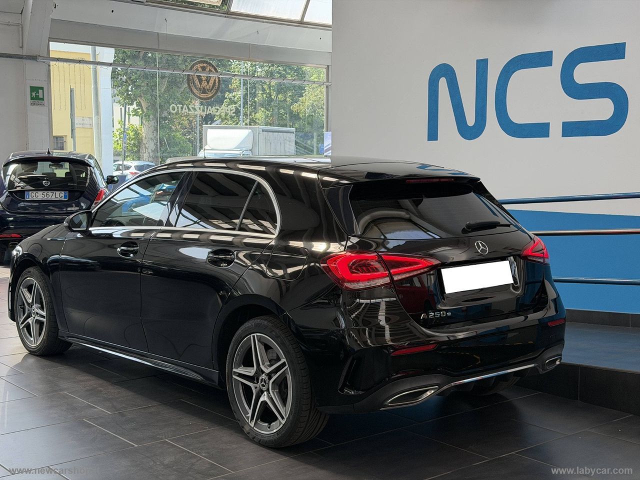 Mercedes-Benz MERCEDES-BENZ A 250 e Plug-in hybrid Aut. 4p. Pr imagem 2