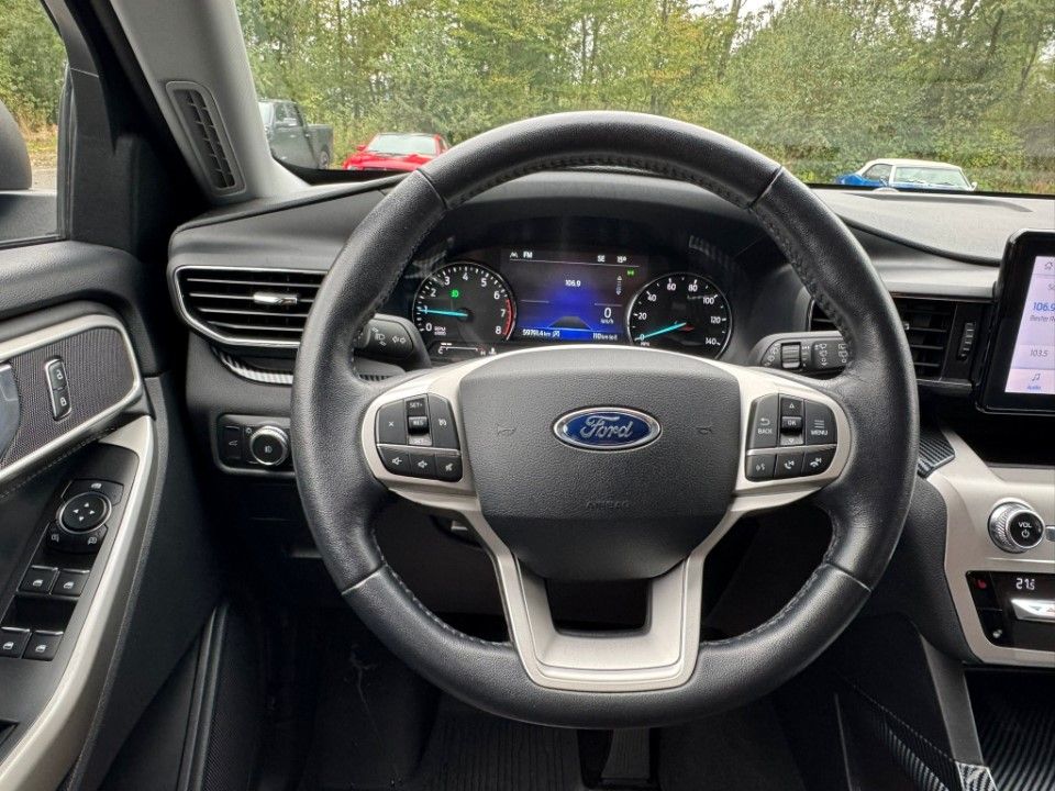 Fahrzeugabbildung Ford Explorer 2.3 Ecoboost Leder Pano 6-Sitzer 4x4