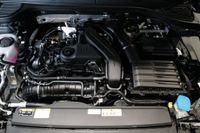 Volkswagen Golf VIII 1.5TSI Life RKam Navi Matrix HuD Totwi