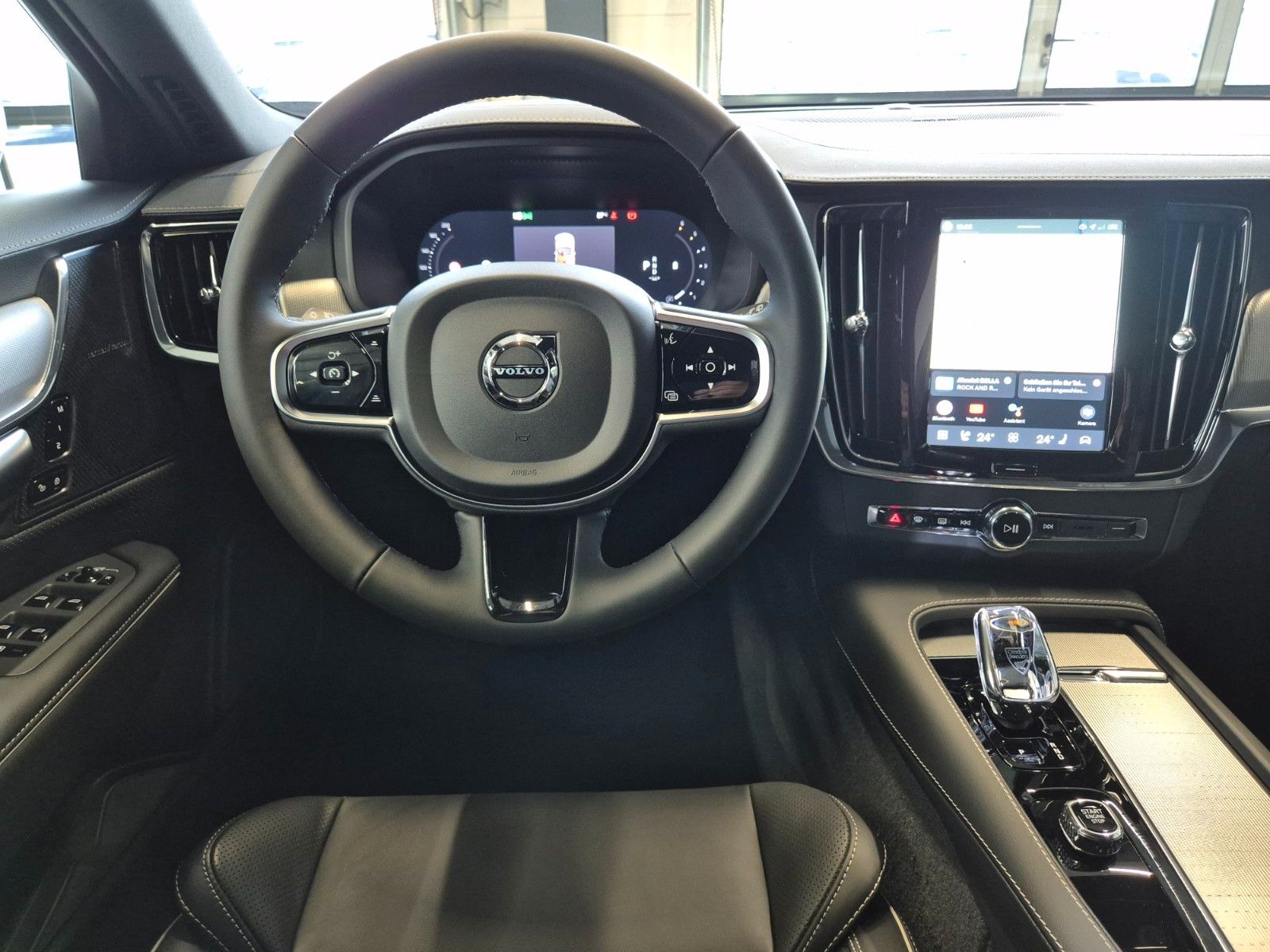 Volvo V90 2.0 d ULTIMATE BRIGHT LEDER PANO STANDHZ AHK foto 18