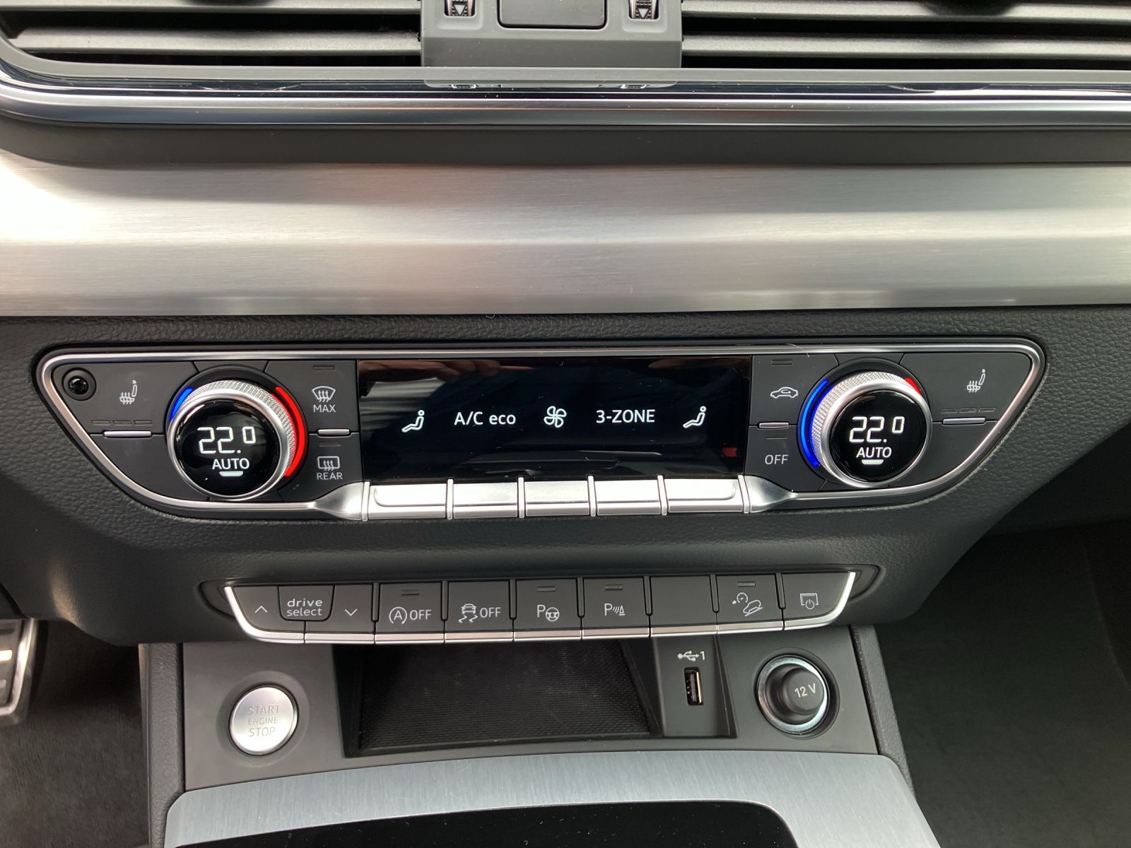 Fahrzeugabbildung Audi Q5 50 TDI qu S line LED Navi ACC AVC APP SHZ 20"