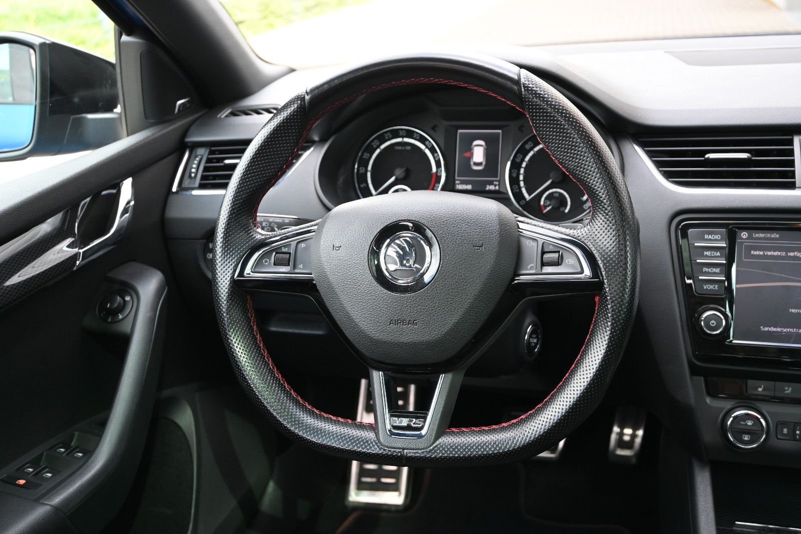 Fahrzeugabbildung SKODA Octavia 2.0 TDI Green tec DSG RS Combi °AHK°STHZ